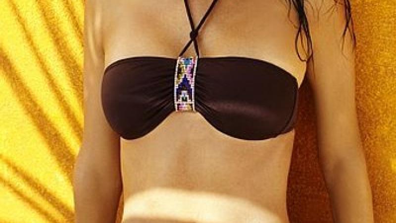 Adriana Lima in cei mai recenti bikini Victoriaâ€™s Secret