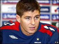 Steven Gerrard a pledat nevinovat la acuzatiile de agresiune