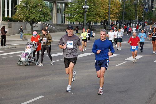 Trei participanti si-au pierdut viata in maratonul de la Detroit