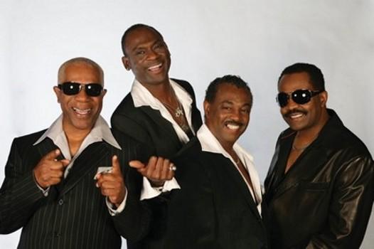  Kool and The Gang canta de Halloween 
