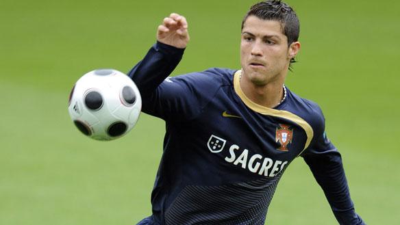 Cristiano Ronaldo, inca o luna de absenta 