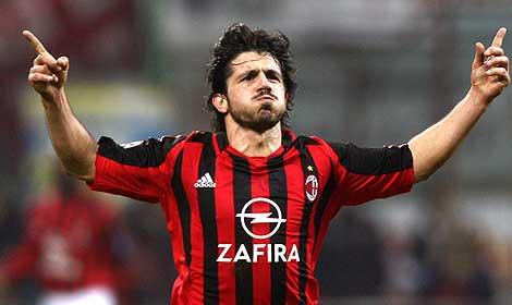 Gennaro Gattuso si-a prelungit contractul cu AC Milan pana in iunie 2012