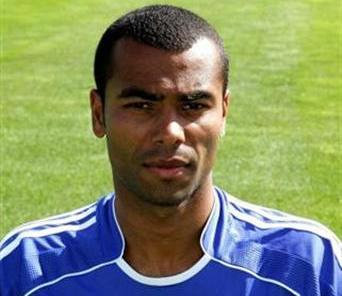 Ashley Cole, arestat dupa ce a agresat un politist