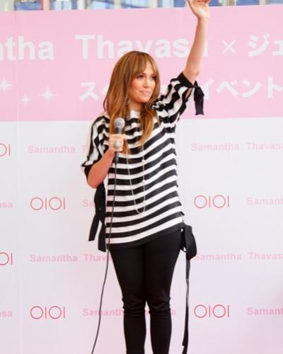 Jennifer Lopez vinde in Japonia