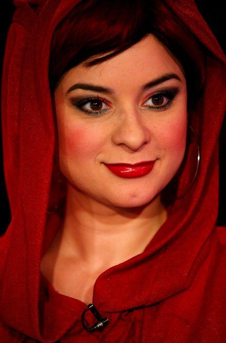 Aniela Petreanu din Divertis,  in curand, si mama si mireasa 