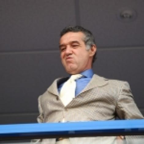 Gigi Becali: "E posibil ca Ghionea sa plece pentru 700.000 de euro si sa-l aduc pe Bozovici"