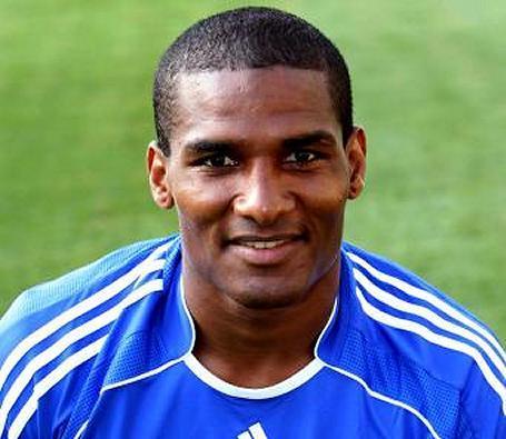 Malouda,  la Chelsea pana in 2012