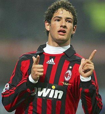 AC Milan l-ar putea vinde si pe brazilianul Pato