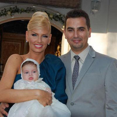 Andreea Banica si-a botezat fetita