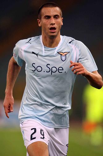 Fiorentina l-a transferat pe Lorenzo De Silvestri de la Lazio