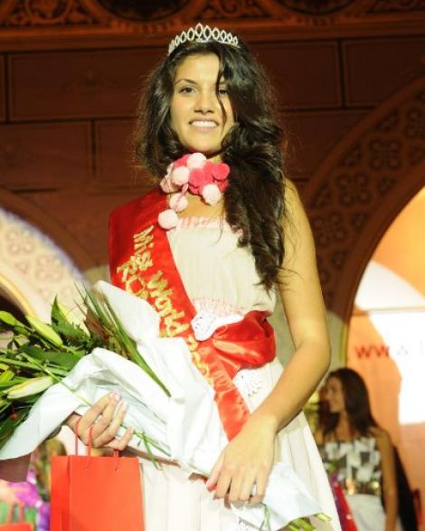 LOREDANA VIOLETA SALANTA‚ - Miss World Romania 2009