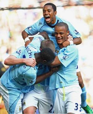 Manchester City risca interdictie la transferuri pana in 2011