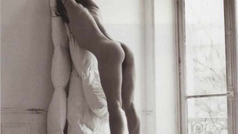 Mila Jovovich pozata nud de fostul iubit