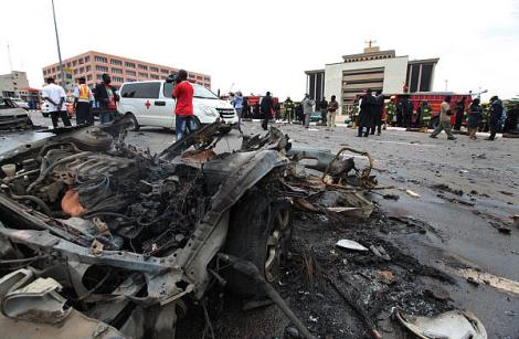 Nigeria: 8 morti si zeci de raniti in urma a doua atentate cu masina-capcana