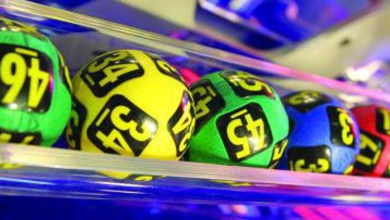 Loto 6/49: Trei jucatori isi vor imparti marele premiu oferit de Loteria Nationala
