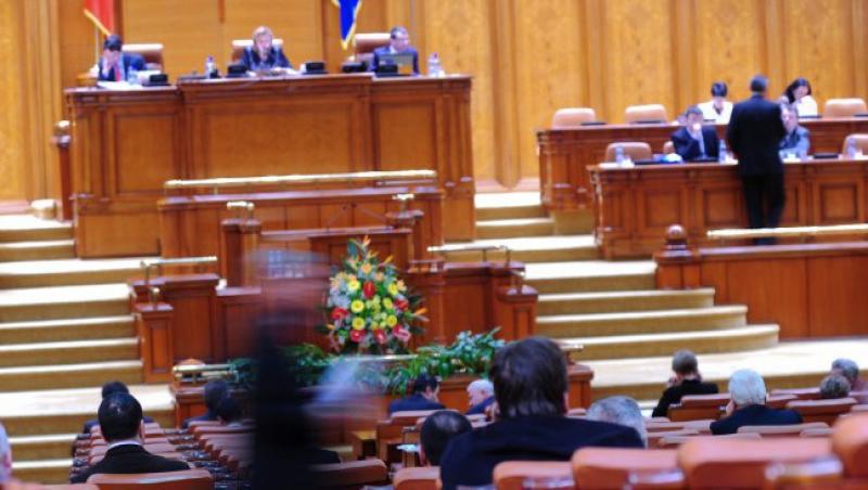 Nou scandal in Camera Deputatilor: Opozitia a parasit si marti plenul