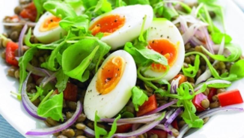 Reteta: Salata de linte si ardei gras