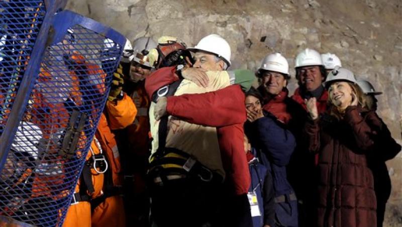 Chile: Toti cei 33 de mineri blocati in subteran au fost adusi la suprafata