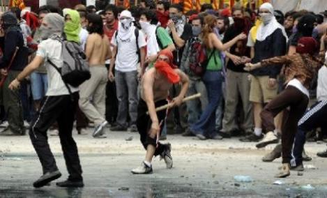Argentina: Studenti raniti de politisti, in urma unui protest
