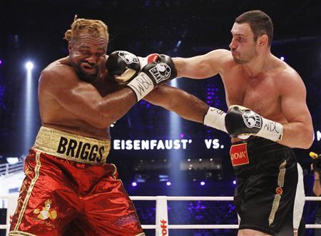 Vitali Klitschko si-a pastrat centura de campion al greilor (WBC)