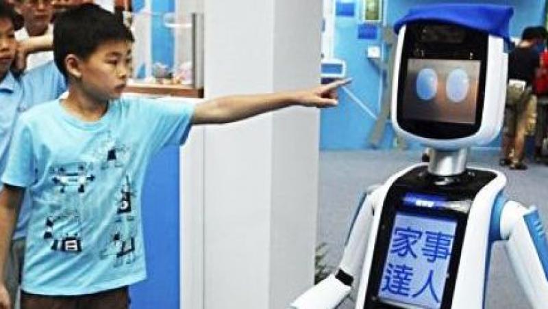 VIDEO! Roboti pentru compania copiilor sau batranilor