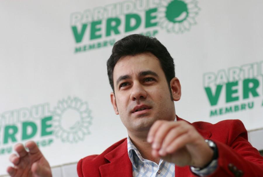 Ionut Dolanescu, acuzat ca si-a inselat sotia cu fosta iubita