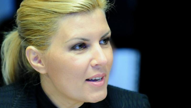 Elena Udrea si-a evaluat onoarea la 100.000 de lei