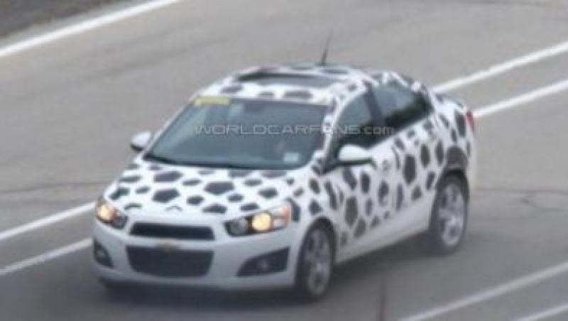 Foto spion: Chevrolet Aveo Sedan 2012