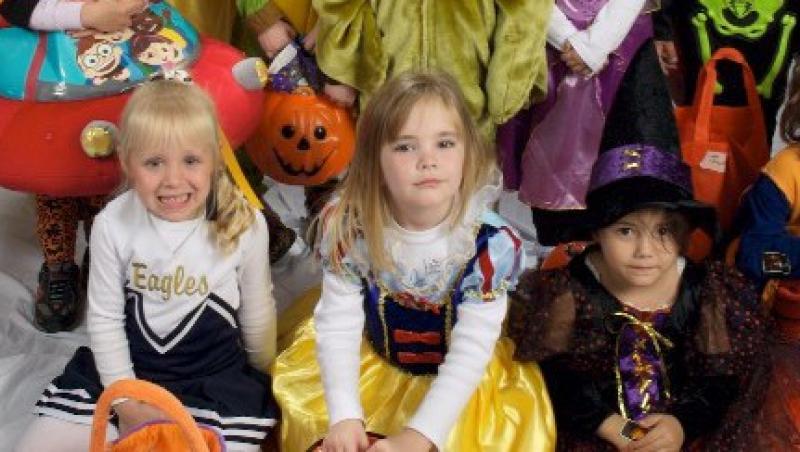VIDEO! Halloween-ul, sarbatoarea americana indragita de copiii romani