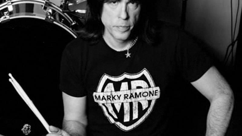 Legendarul Marky Ramone canta azi in 