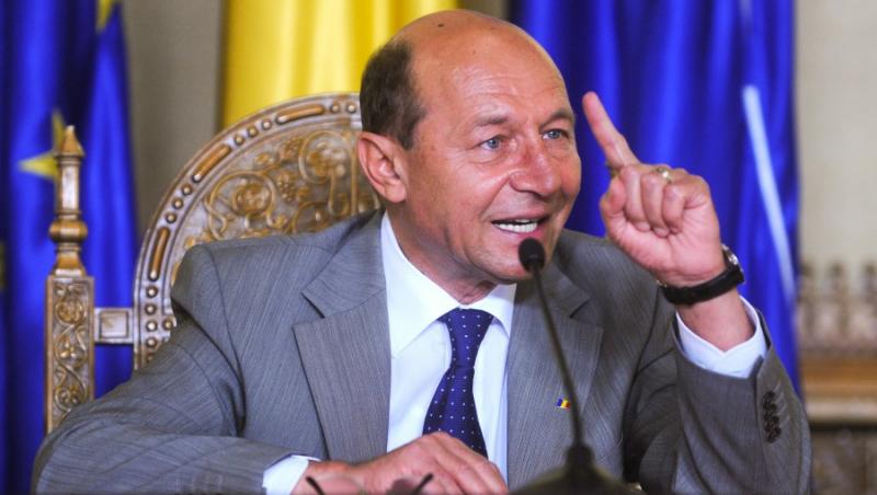 Sondaj IMAS: Basescu si Boc, in cadere libera!