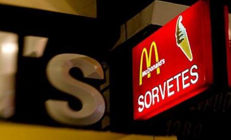 Managerul unui McDonald's din Brazilia, despagubit pentru ca s-a ingrasat
