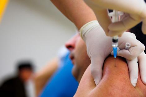 Ministerul Sanatatii a aruncat 1.200.000 de euro pe doze de vaccin care au expirat in depozite