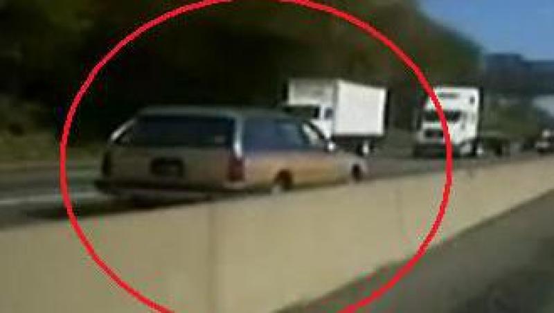 SUA: Panica pe o autostrada dupa ce o batranica a condus mai multe zeci de kilometri pe contrasens