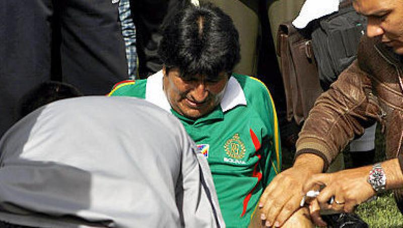 VIDEO Presedintele Boliviei se razbuna pe terenul de fotbal pe adversarii sai politici