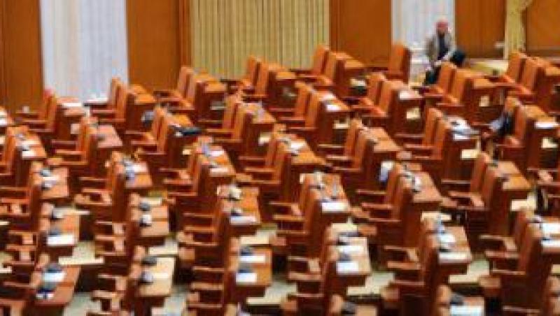 Deputatii PSD si PNL au parasit plenul, protestand fata de constituirea grupului independentilor