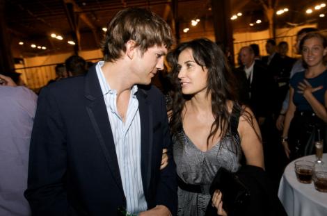 Ashton Kutcher si Demi Moore, casnicie deschisa si sex in grup