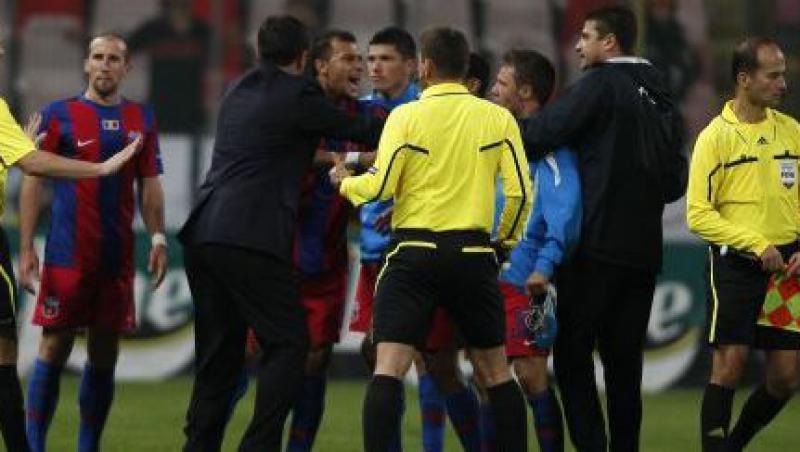 UEFA: Steaua, amendata cu 30.000 de euro, iar Kapetanos sta patru meciuri pe tusa