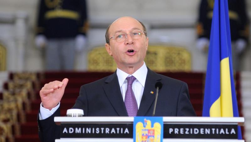 Basescu retrimite Legea pensiilor la Parlament