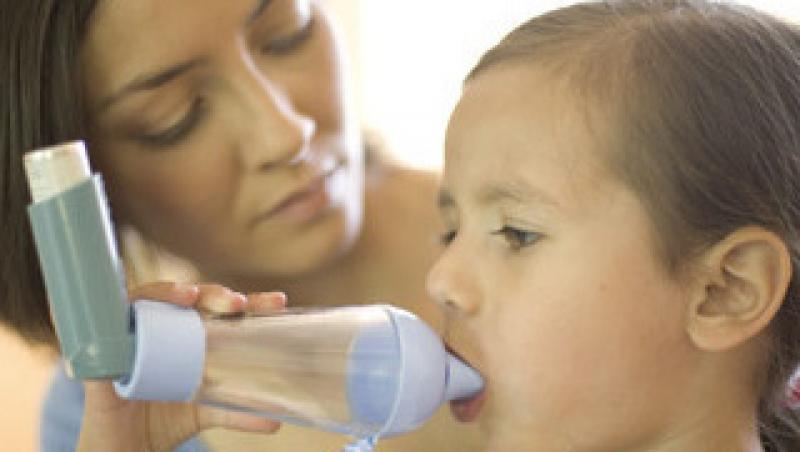 Mamele stresate inrautatesc astmul copiilor