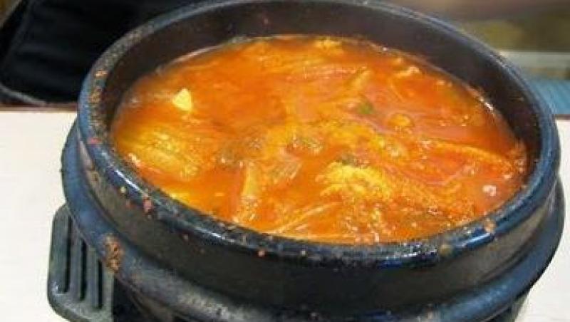 VIDEO: Reteta - supa spicy sud-coreeana