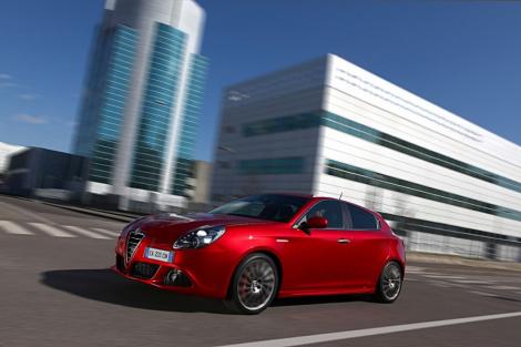 Alfa Giulietta: "Dragoste" de la 17.900€