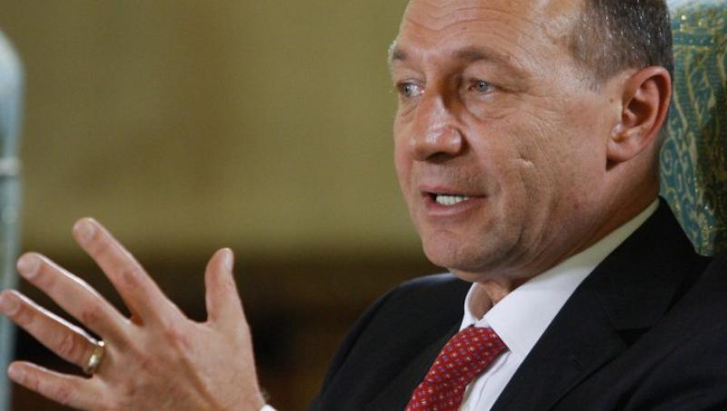 Basescu a retrimis Parlamentului stimulentele bugetarilor