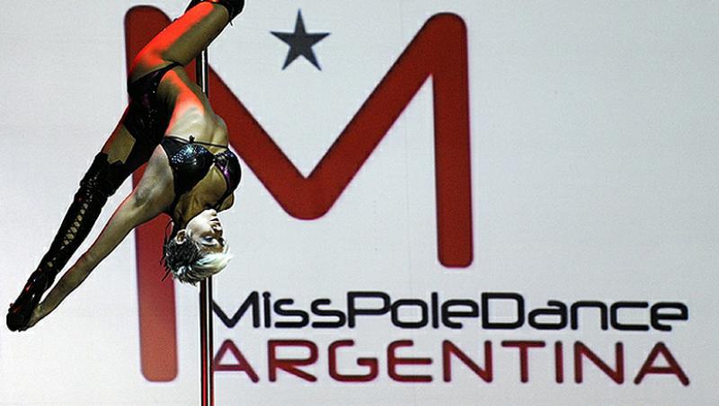 FOTO! In Argentina a fost aleasa cea mai sexy dansatoare la bara
