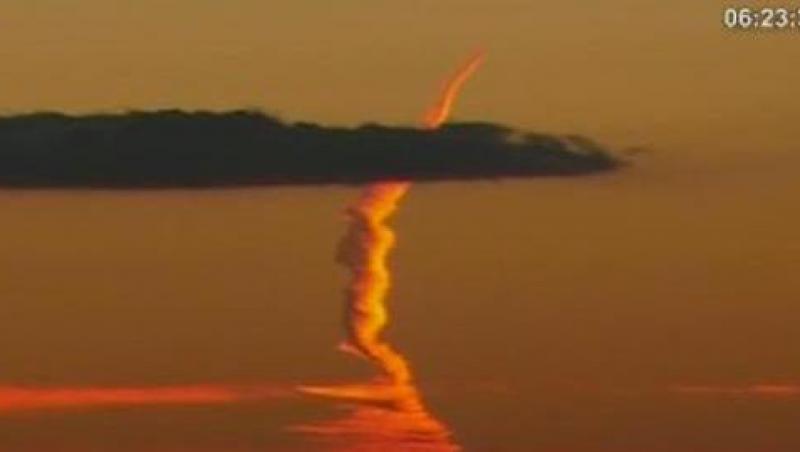 VIDEO! Urma de racheta inexplicabila pe cerul Californiei