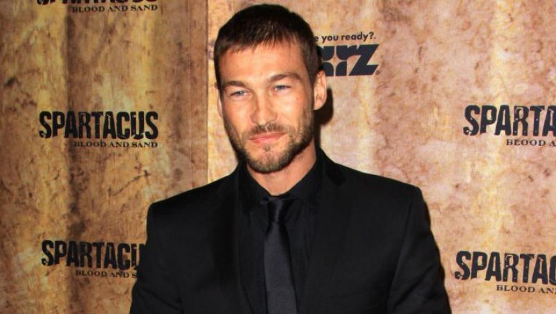 Andy Whitfield n-a scapat de cancer, face iarasi chimioterapie