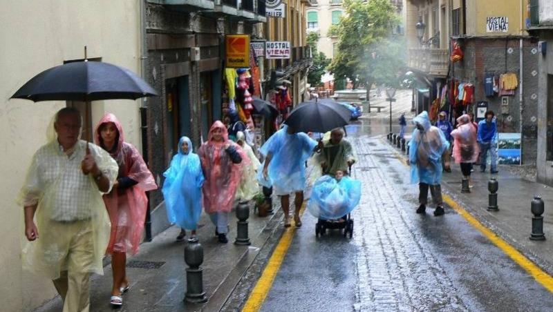 Vremea face ravagii in Spania si Italia: doi morti, 400 de sinistrati