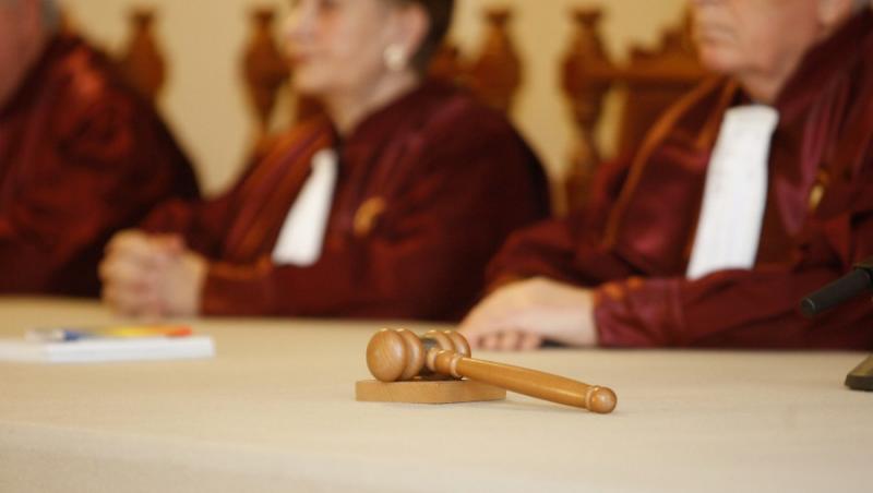 Tribunalul Calarasi: Taierea cu 25% a indemnizatiilor de concediu este ilegala