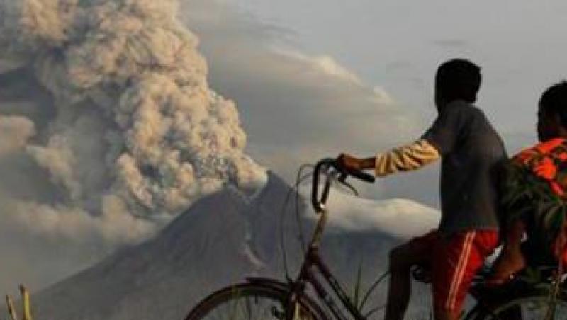 VIDEO! Indonezia: Bilantul eruptiei vulcanului Merapi a ajuns la 240 de morti