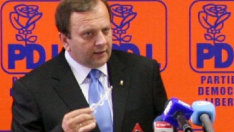 Gheorghe Flutur: Coalitia sustine asumarea raspunderii pe Legea salarizarii unice